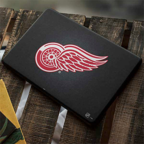 NHL Detroit Red Wings Black Background Google Pixelbook Go Skin